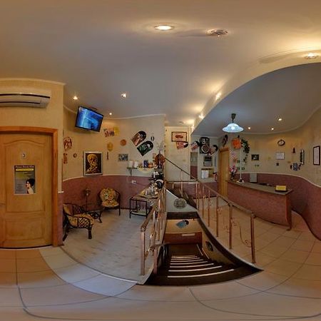 Yellowunlimited Hotel Kharkiv Extérieur photo