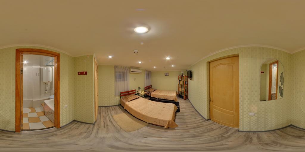 Yellowunlimited Hotel Kharkiv Extérieur photo