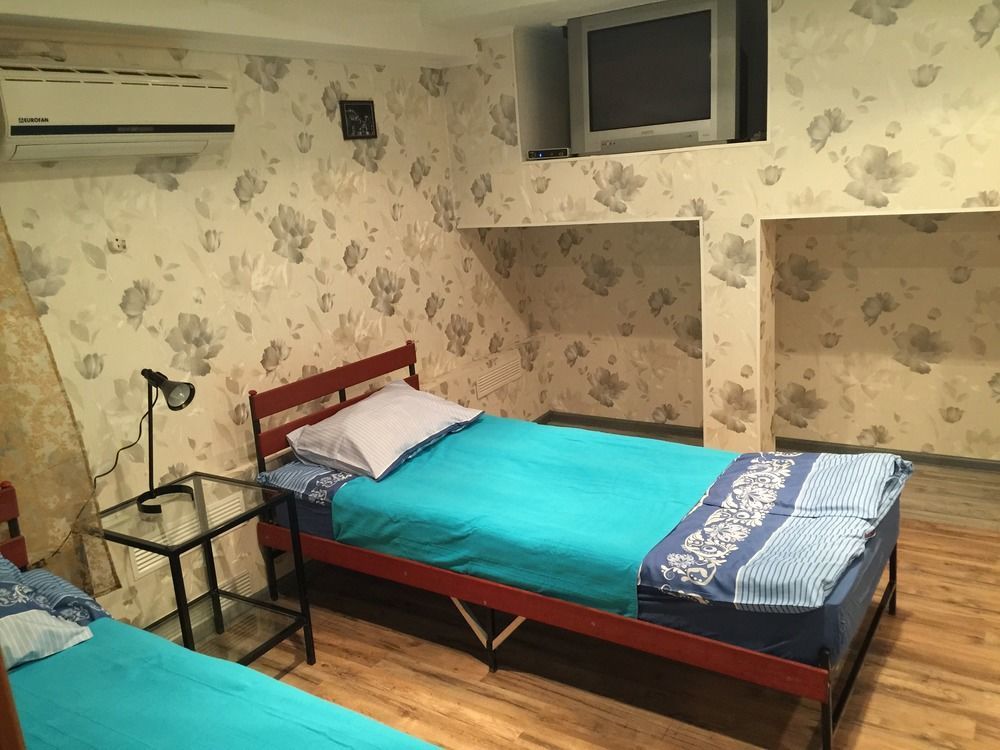 Yellowunlimited Hotel Kharkiv Extérieur photo