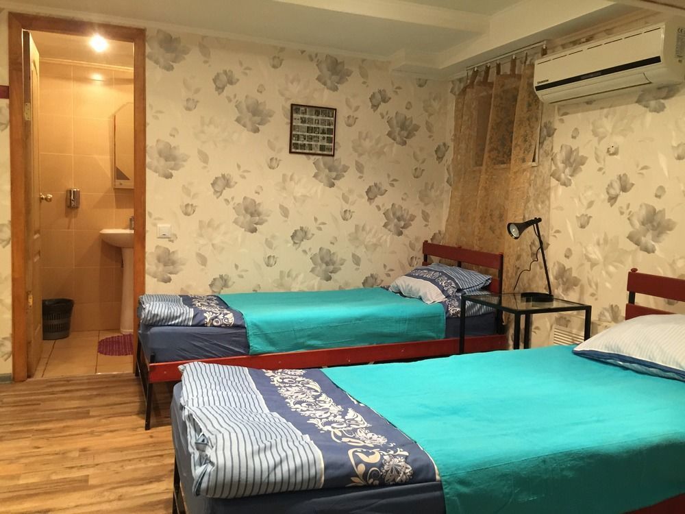 Yellowunlimited Hotel Kharkiv Extérieur photo
