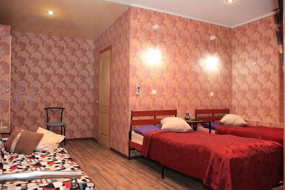 Yellowunlimited Hotel Kharkiv Extérieur photo